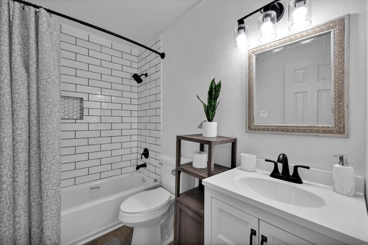 Home With Mountain View/Pool/Tub エル・パソ エクステリア 写真