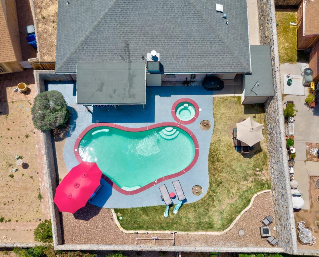 Home With Mountain View/Pool/Tub エル・パソ エクステリア 写真