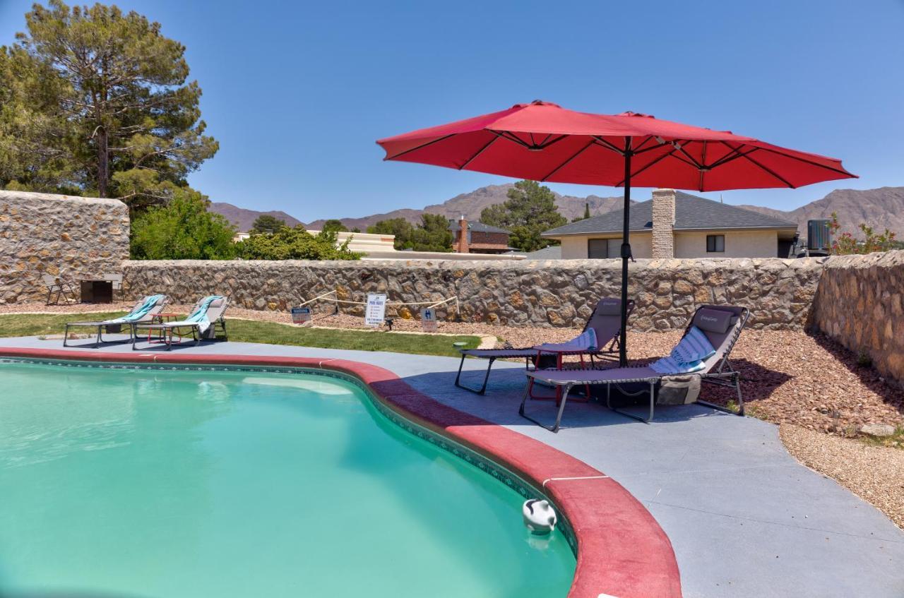 Home With Mountain View/Pool/Tub エル・パソ エクステリア 写真