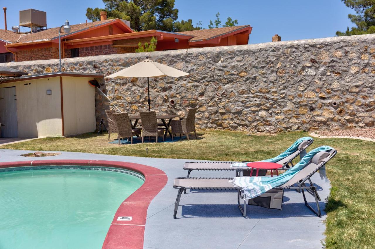 Home With Mountain View/Pool/Tub エル・パソ エクステリア 写真
